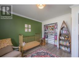 12 PINEHURST DRIVE - 22