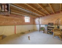 12 PINEHURST DRIVE - 31