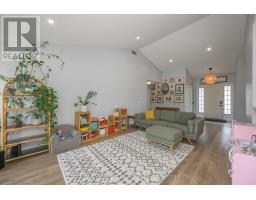 12 PINEHURST DRIVE - 9