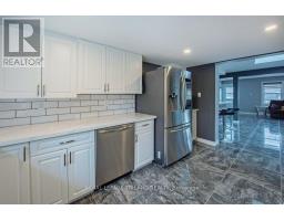 301 REYNOLDS ROAD - 14