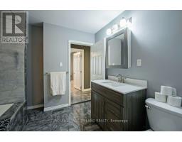 301 REYNOLDS ROAD - 18