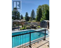 301 REYNOLDS ROAD - 36