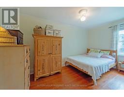 40 VICTOR STREET - 24