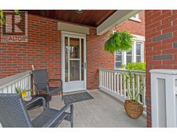 40 VICTOR STREET - 6