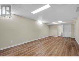 144 FAIRCHILD CRESCENT - 40