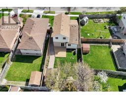 144 FAIRCHILD CRESCENT - 48