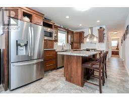 A17 - 4838 SWITZER DRIVE - 15