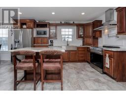 A17 - 4838 SWITZER DRIVE - 8