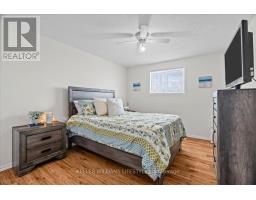 176 ELIZABETH STREET - 18