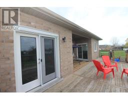 29 HEDGES COURT - 28