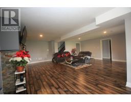 29 HEDGES COURT - 31