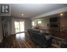 29 HEDGES COURT - 39