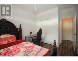 29 HEDGES COURT - 6