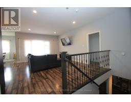 29 HEDGES COURT - 8
