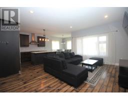 29 HEDGES COURT - 9