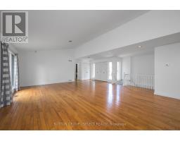 5 - 10 MACKELLAR AVENUE - 11