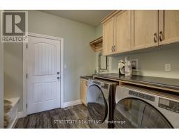 32 ACORN TRAIL - 32
