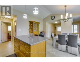 12 - 20 WINDEMERE PLACE - 13
