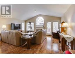12 - 20 WINDEMERE PLACE - 18