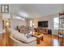 12 - 20 WINDEMERE PLACE - 19