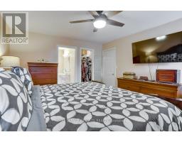 12 - 20 WINDEMERE PLACE - 26