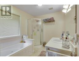 12 - 20 WINDEMERE PLACE - 28