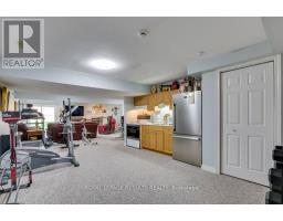 12 - 20 WINDEMERE PLACE - 30