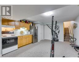 12 - 20 WINDEMERE PLACE - 33