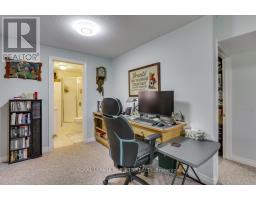 12 - 20 WINDEMERE PLACE - 38