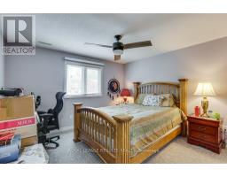 12 - 20 WINDEMERE PLACE - 40