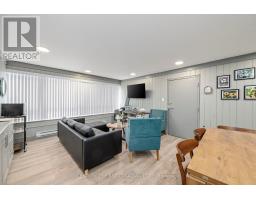 903 - 1600 ADELAIDE STREET N - 26