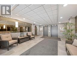 903 - 1600 ADELAIDE STREET N - 4