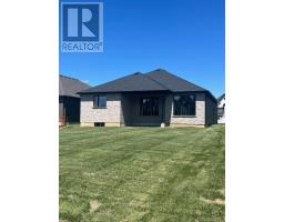 148 FOXBOROUGH PLACE - 2