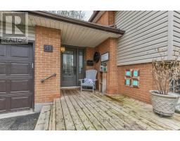 41 FOX MILL COURT - 3