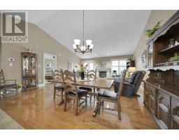 26 - 124 NORTH CENTRE ROAD - 17