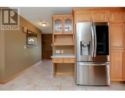 59 FARMHOUSE ROAD - 8