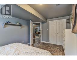 50000 DINGLE STREET - 32