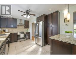 61 MCLEOD CRESCENT - 13