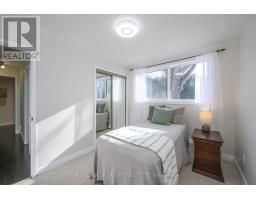 61 MCLEOD CRESCENT - 30