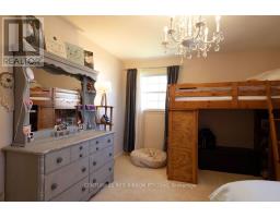 218 RIVERVIEW DRIVE - 36