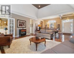 38 BUTTERNUT GROVE - 16