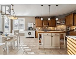 38 BUTTERNUT GROVE - 29