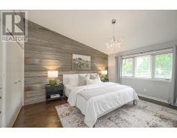 10 FARM MANOR COURT - 14