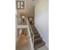 10 FARM MANOR COURT - 4