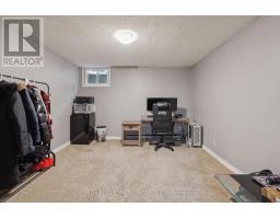 54 - 1919 TRAFALGAR STREET - 23