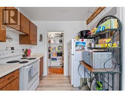31 - 31 ST CHARLES PLACE - 13