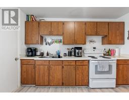 31 - 31 ST CHARLES PLACE - 14