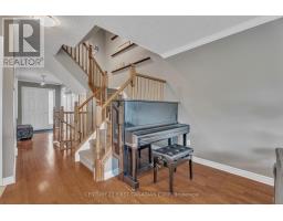 27 - 600 HYDE PARK ROAD - 18