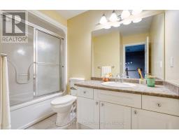 27 - 600 HYDE PARK ROAD - 32