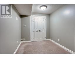 27 - 600 HYDE PARK ROAD - 37